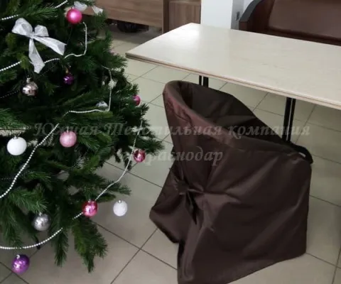 Чехлы на стулья для банкетного зала